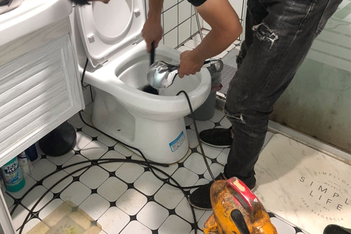 西乌珠穆沁疏通下水道