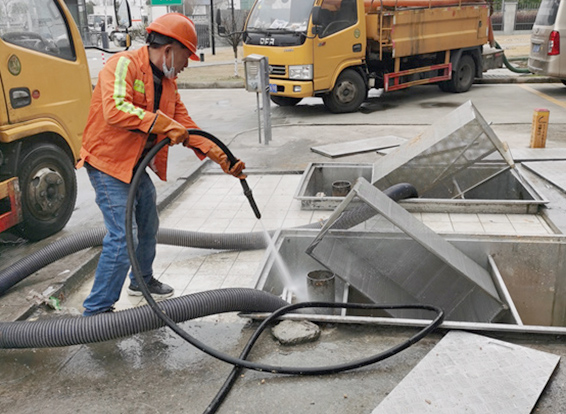 西乌珠穆沁隔油池清理